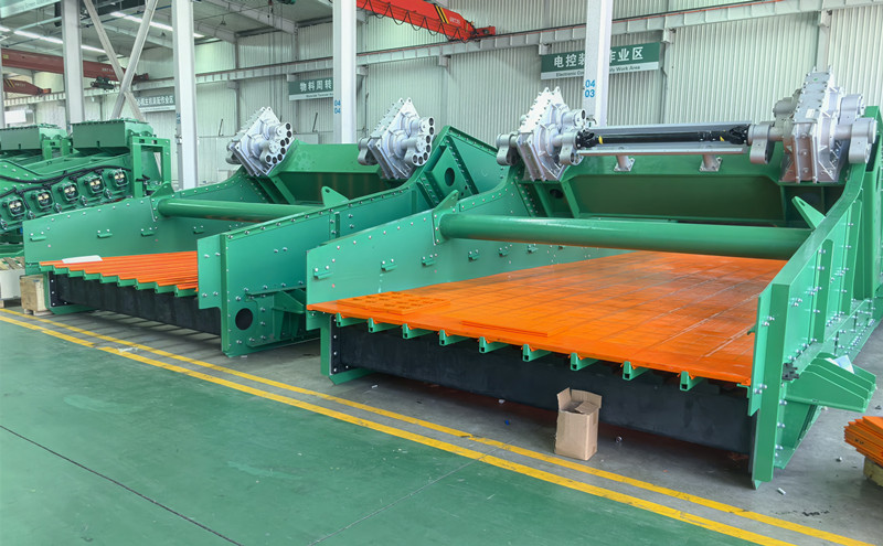 2026.08.05 Large linear vibrating screen
